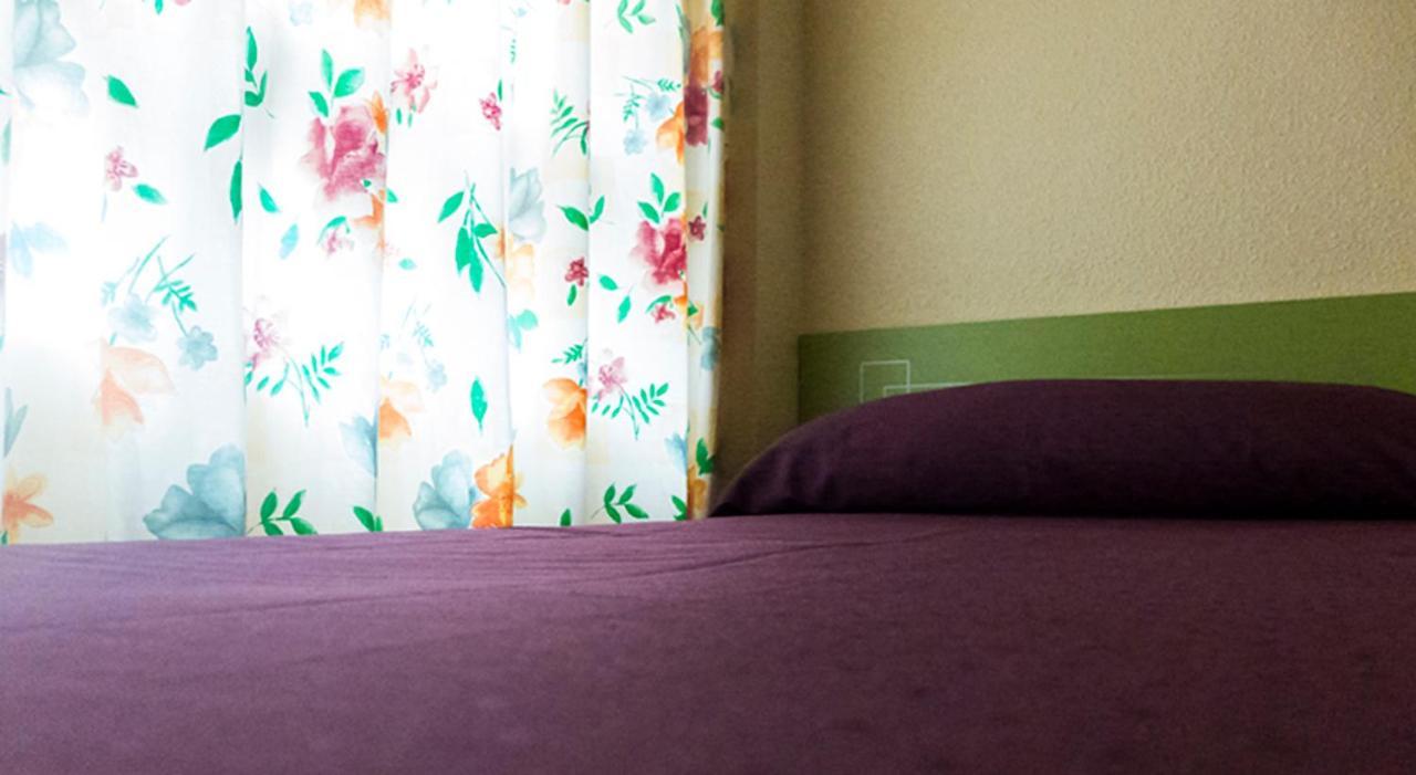 Hostal Rosa Villajoyosa Exterior foto
